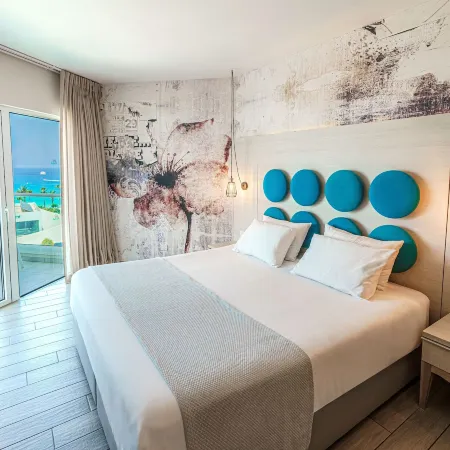 Vangelis Hotel & Suites