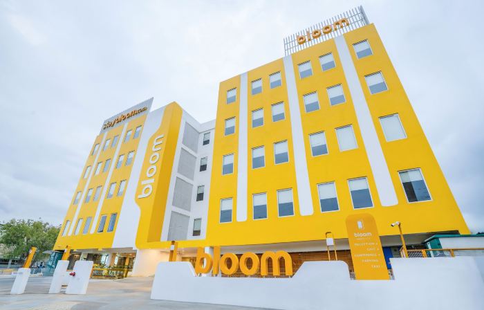 Bloom Hotel - Medicity Gurugram, Near Medanta Hospital