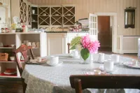 Preston House Hotels in Glebe