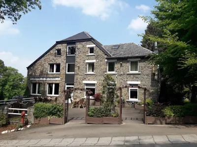 Charming Cottage with Pool in Houffalize Hotels in 