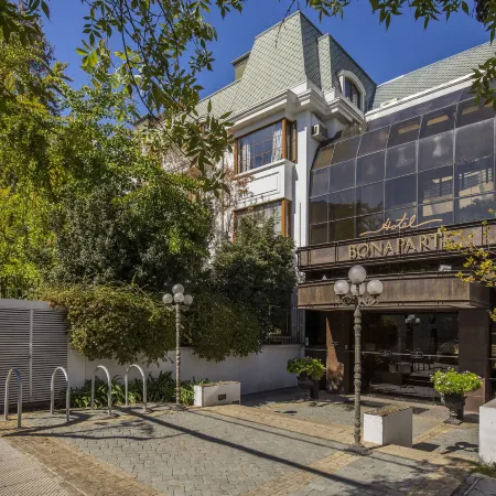 Park Plaza Bonaparte Boutique