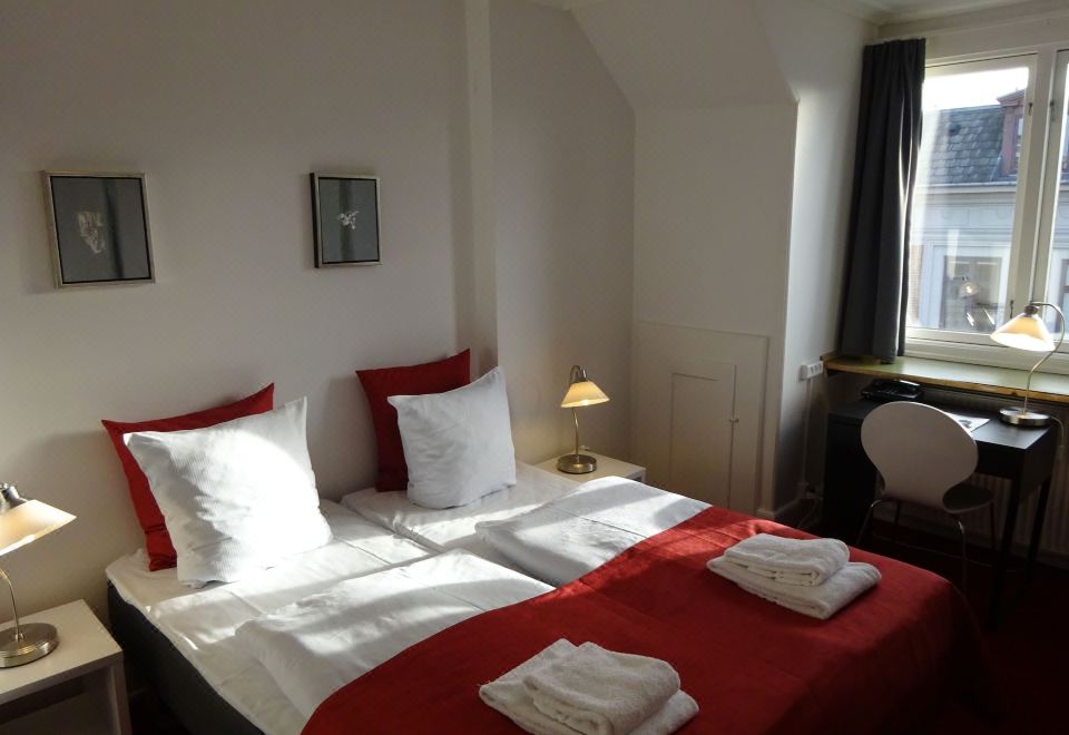 1. 시티 호텔 네보..