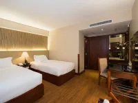Nhat Ha Maison Hotel (Formerly Nhat Ha 1 Hotel) Hotels near District 1