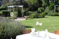 Die Waenhuis Guest House Hotels in George Municipality