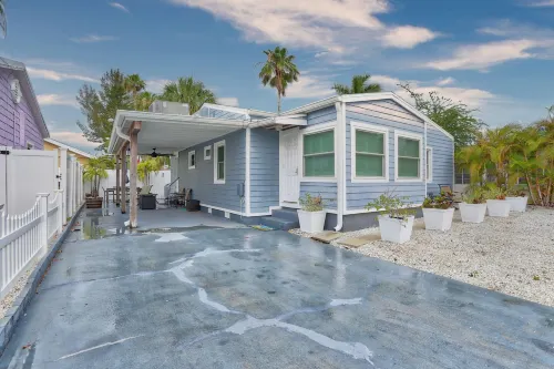 Good Vibrations - Beach House - Bungalows