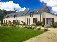 Manoir De La Pommeraie Hôtels à : Chartres-de-Bretagne