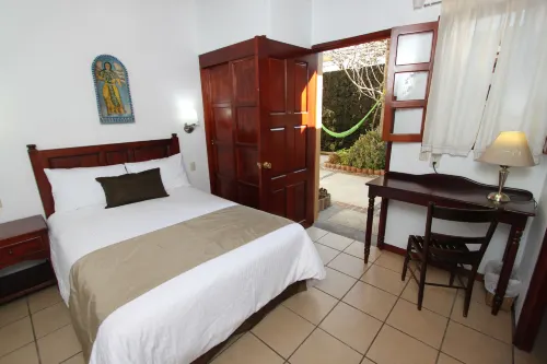 Las Mariposas Hotel & Studios