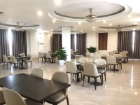 Korinn Pho Yen Hotel II Hoteles en Phổ Yên