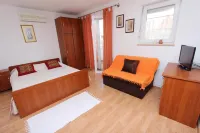 Apartments Ulika