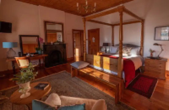 Merindol Manor Hotels in Malmesbury