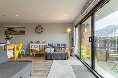 Central Apartment 3B - 3-Star