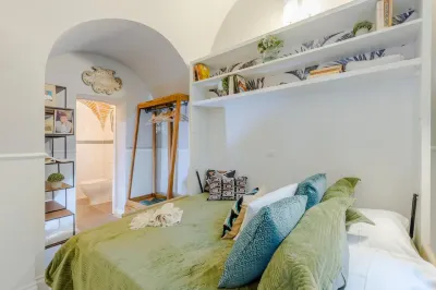 Busdraghi Studio Stylish at Via Fillungo