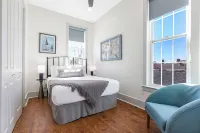 Beautiful 3Br Townhouse Hotels near Sidney's Department Store & Uniforms Inc