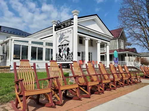 The Colonial Inn & Creamery