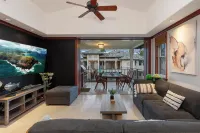 Hilton Pool Pass Kolea - Luxe Penthouse Hotels in Hawaii County