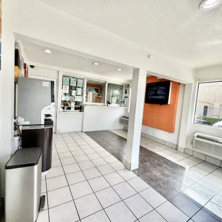 Studio 6 Bellflower, CA - Los Angeles