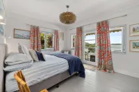 Driftwood Seaside Escapes Hotels in Te Tii