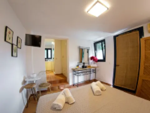 Barbati Boutique Studio Hotels in Mparmpati