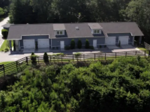 貝拉米爾泳池套房 福賽斯縣酒店