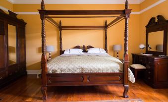 Huntlands Farm Bed & Breakfast