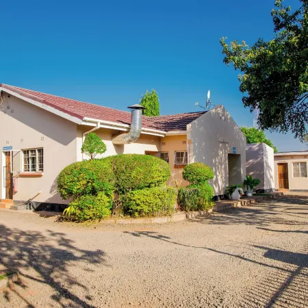 Mosi-O-Tunya Executive Lodge