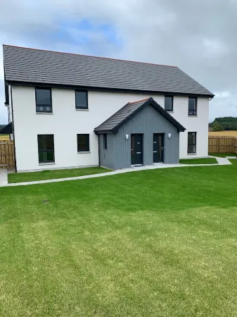 Dornoch NEW 2 Bedroom HIGH  SPEC self contained Apartment (DORNOCH)