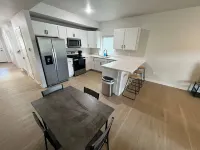 408 Entire 3 Bedroom Townhouse