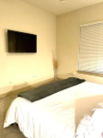 NRG suite with free parking