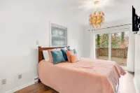 Renovated retreat with large deck, fireplace, & washer/dryer - dog-friendly