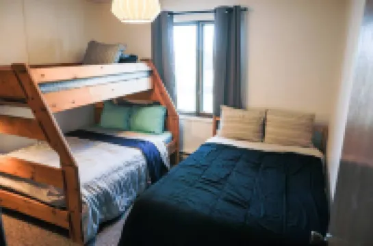 Stylish Fraser Condo - walk to shuttle & town!