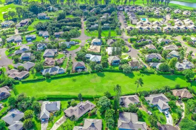 Stylish Island Home Near Beach W/ Park Access, Multiple Lanais & Partial AC