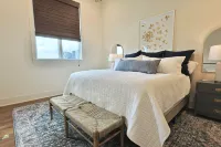 Luxury Townhome Walkable to Old City & DT Knox Hotels in Knox County