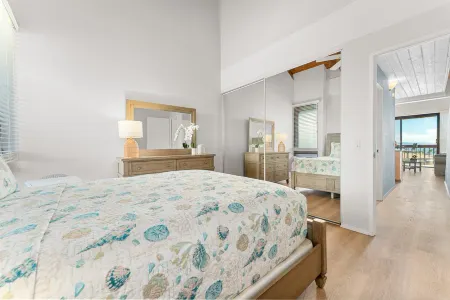 Convenient to Downtown Kihei, Across Famous Charley Young Beach, 3 Pool, Tennis Courts (MV3407) Отели рядом с достопримечательностью «Kihei Aquatic Center»