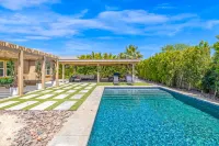 Sparkling Pool and Chef's Kitchen - Stunning Desert Oasis