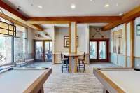 Keystone Condo w/Mountain Views, Shared Pool/Hot Tub - Near Ski Lift/Restaurants