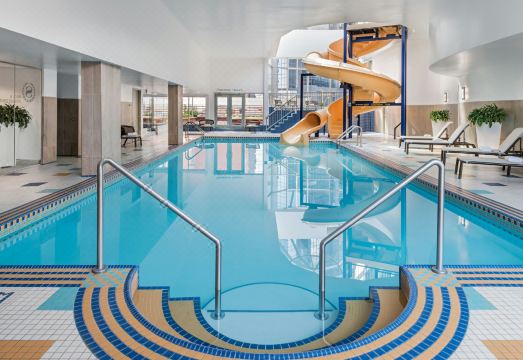 쉐라톤 스위트 캘거리 오 클레어