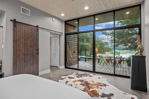 Hot Tub, Fire Pit, Outdoor Shower, Scenic Views - Charming Oasis