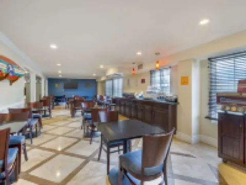 Best Western Plus Marina Shores Hotel Hotels in Dana Point