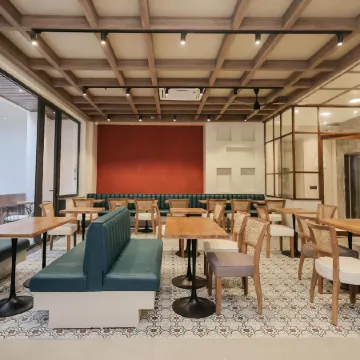 Hotel ECKO Tapovan by the Ganges