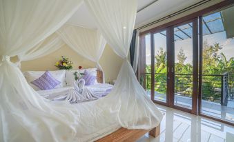Bulan Adi Villa By Reccoma