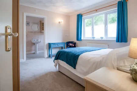 10 Warlows Meadow - 3 Bed Holiday Home - Manorbier Отели в г. Manorbier