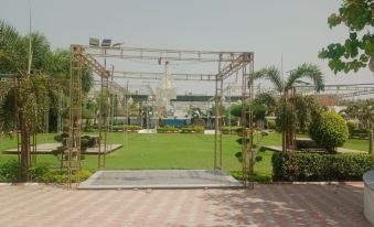 Goroomgo Gautam Garden Varanasi