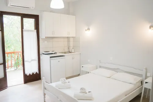 Afroditi Pansion Hotels in Agios Nikitas