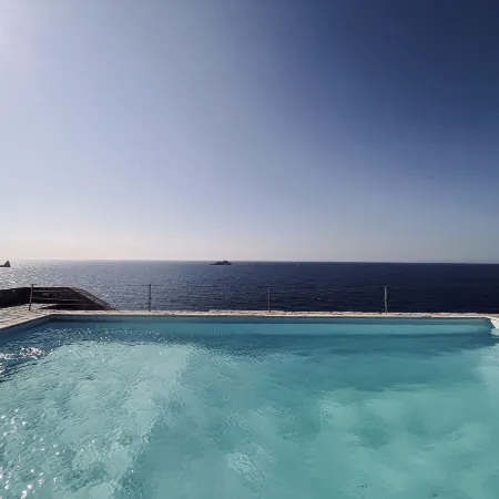 Cliff Villa