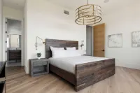 Belleza by AvantStay Hilltop Mansion w Pool Panoramic Views Ultra Modern Interior