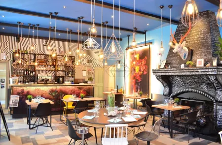 Hôtel du Parc Отели в г. Монфера