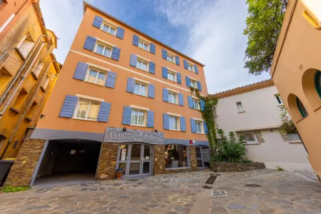 Hôtel Princes de Catalogne Отели в г. Коллиур