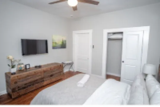 Remodeled Modern 1Br1BA Apt Near Downtown, 5Min Pearl