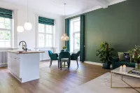 Gem Suites Holiday Apartments - parking