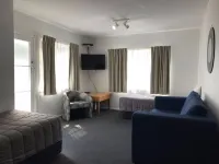 Edelweiss Motel Hotels in Opua